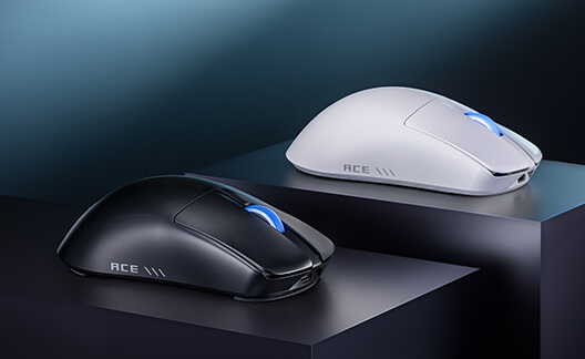 una imagen que muestra el Harpe II Ace blanco y negro sobre una superficie lisa