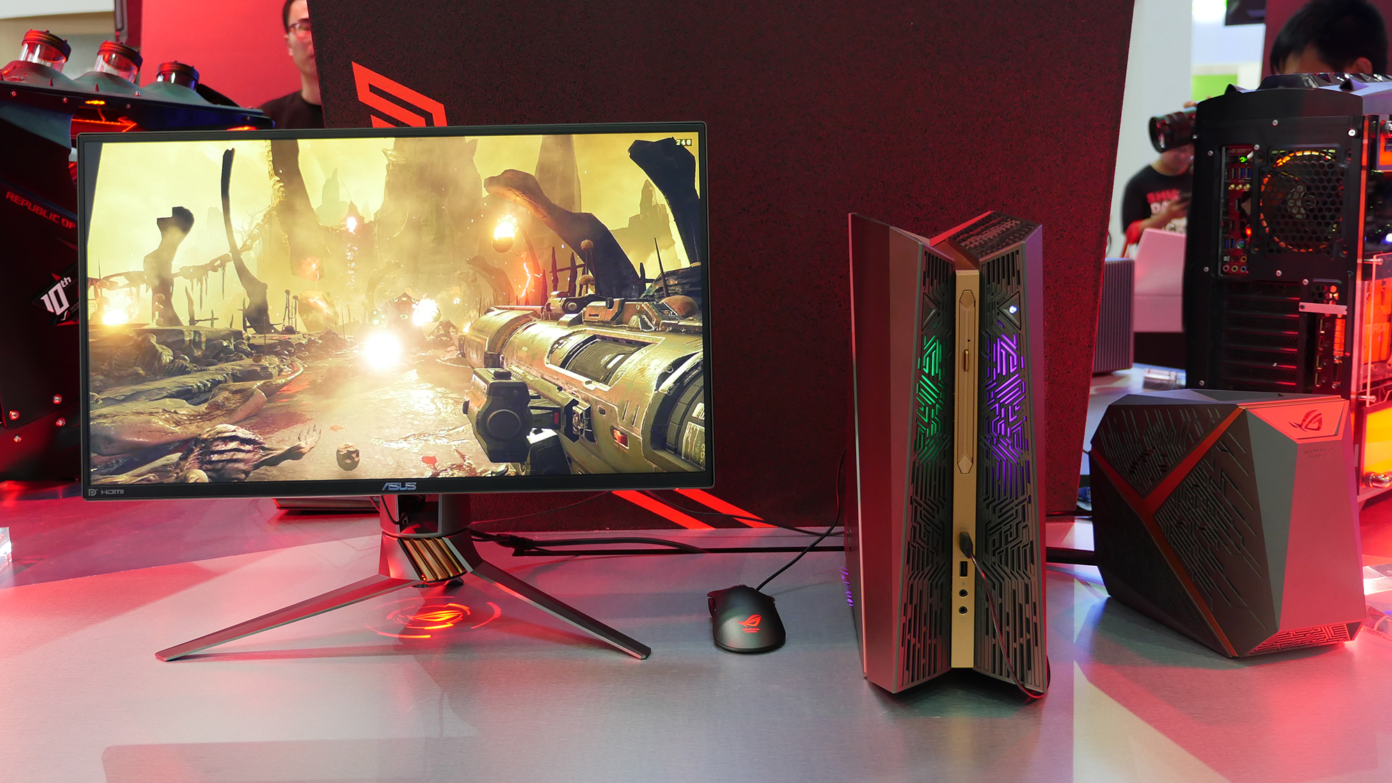 Epic Gaming Setup Accessories: ROG Aura Light Bar and ROG Ergo Monitor Arm