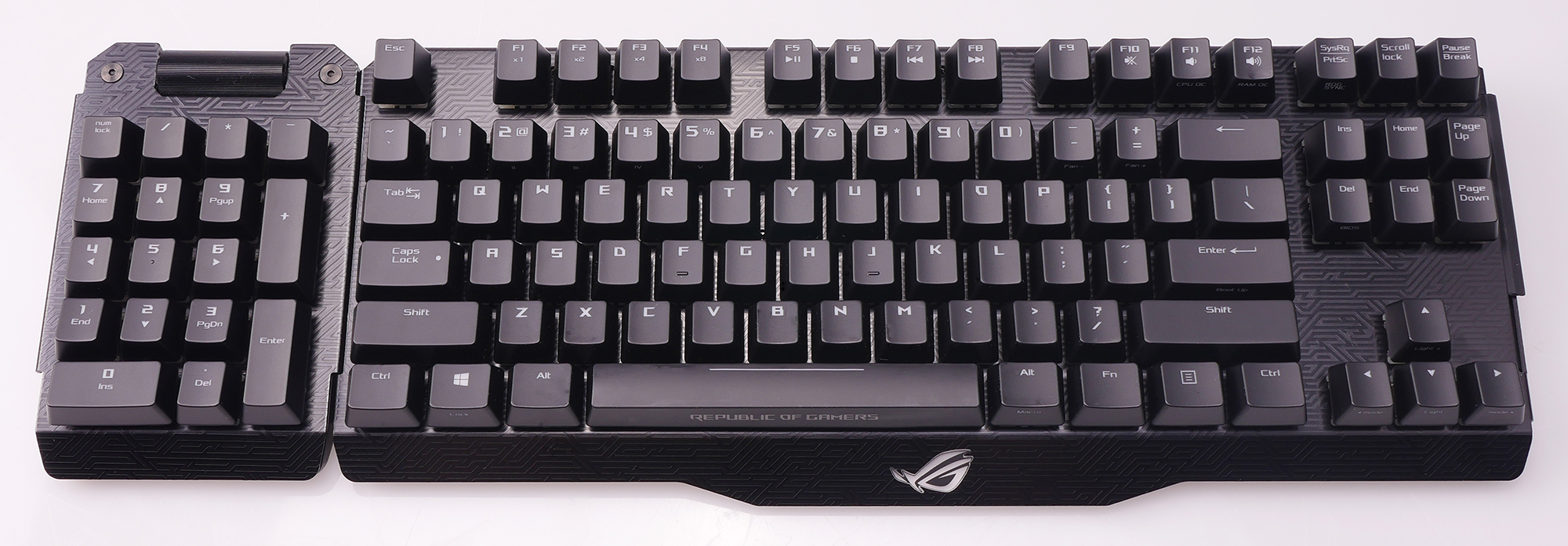 1-ROG-Claymore