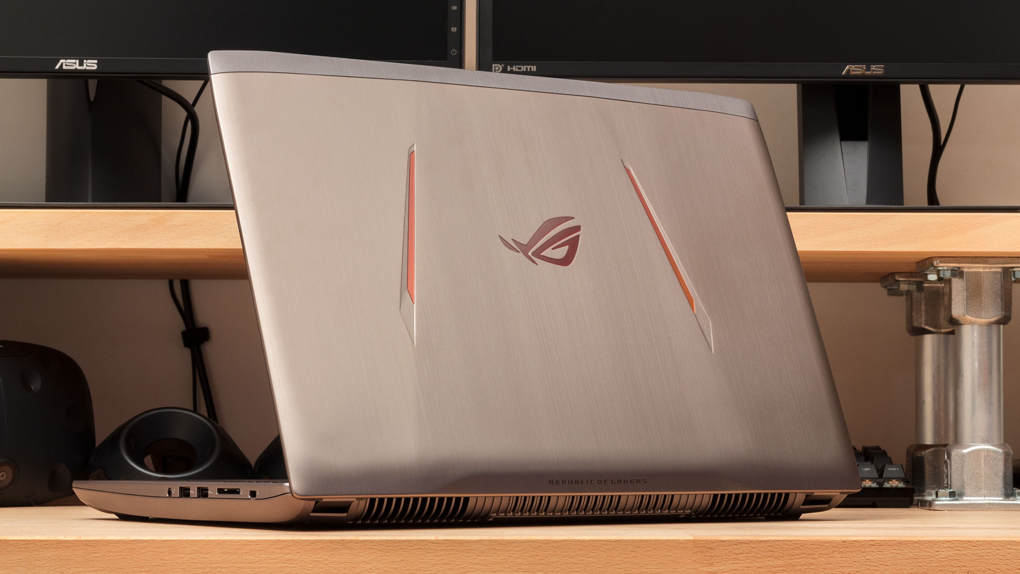 Take 120Hz to go with the ROG Strix GL502VS and GL702VS gaming laptops