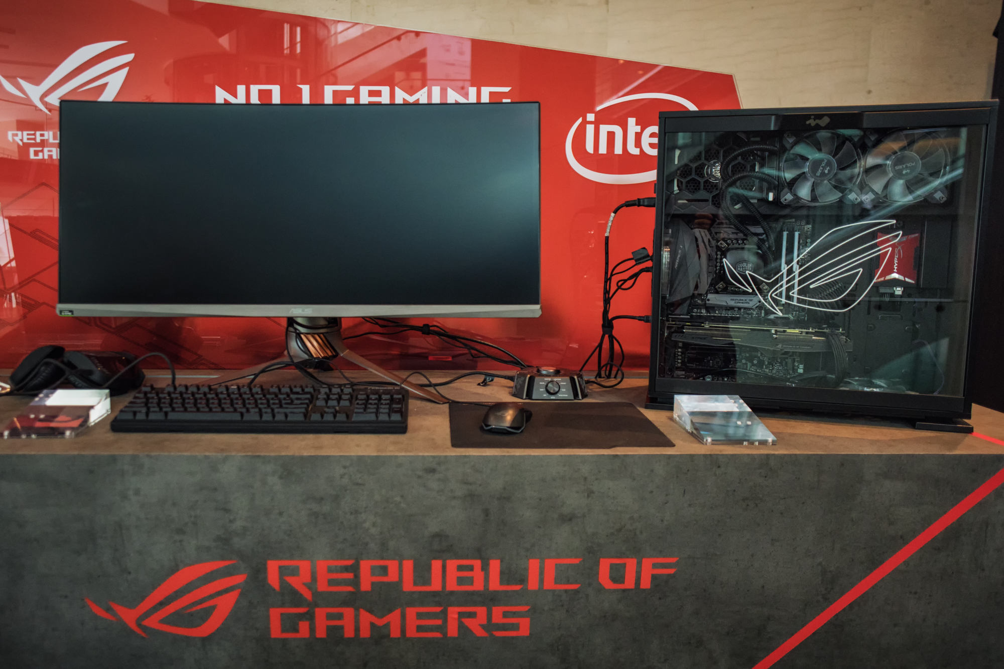 rog-masters-kl-hardware-small2
