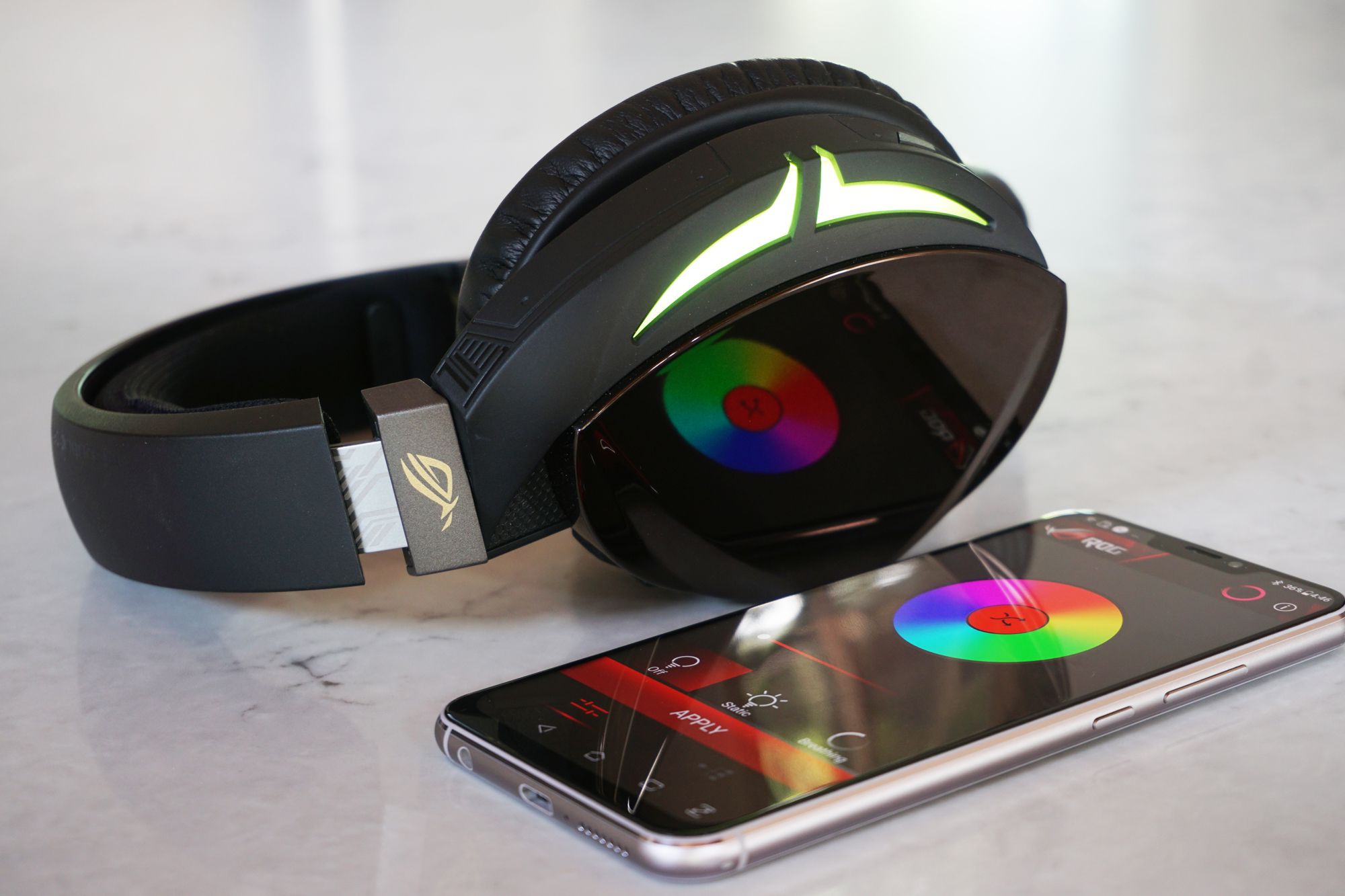 The ROG Strix Fusion 700 is the only headset you need | ROG - Republic