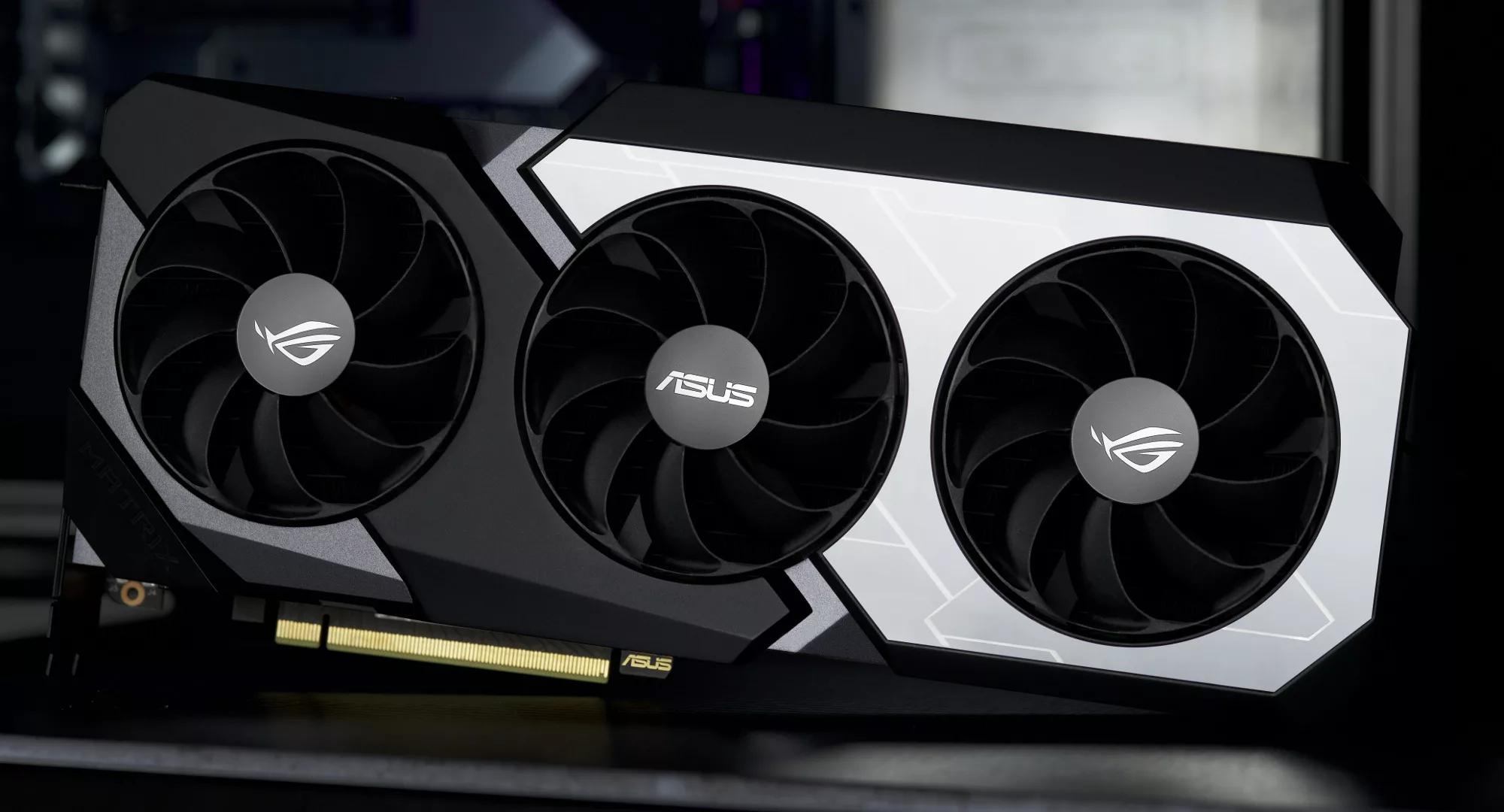 The ROG Matrix RTX 2080 Ti fully integrates liquid GPU cooling | ROG - Republic  of Gamers Global