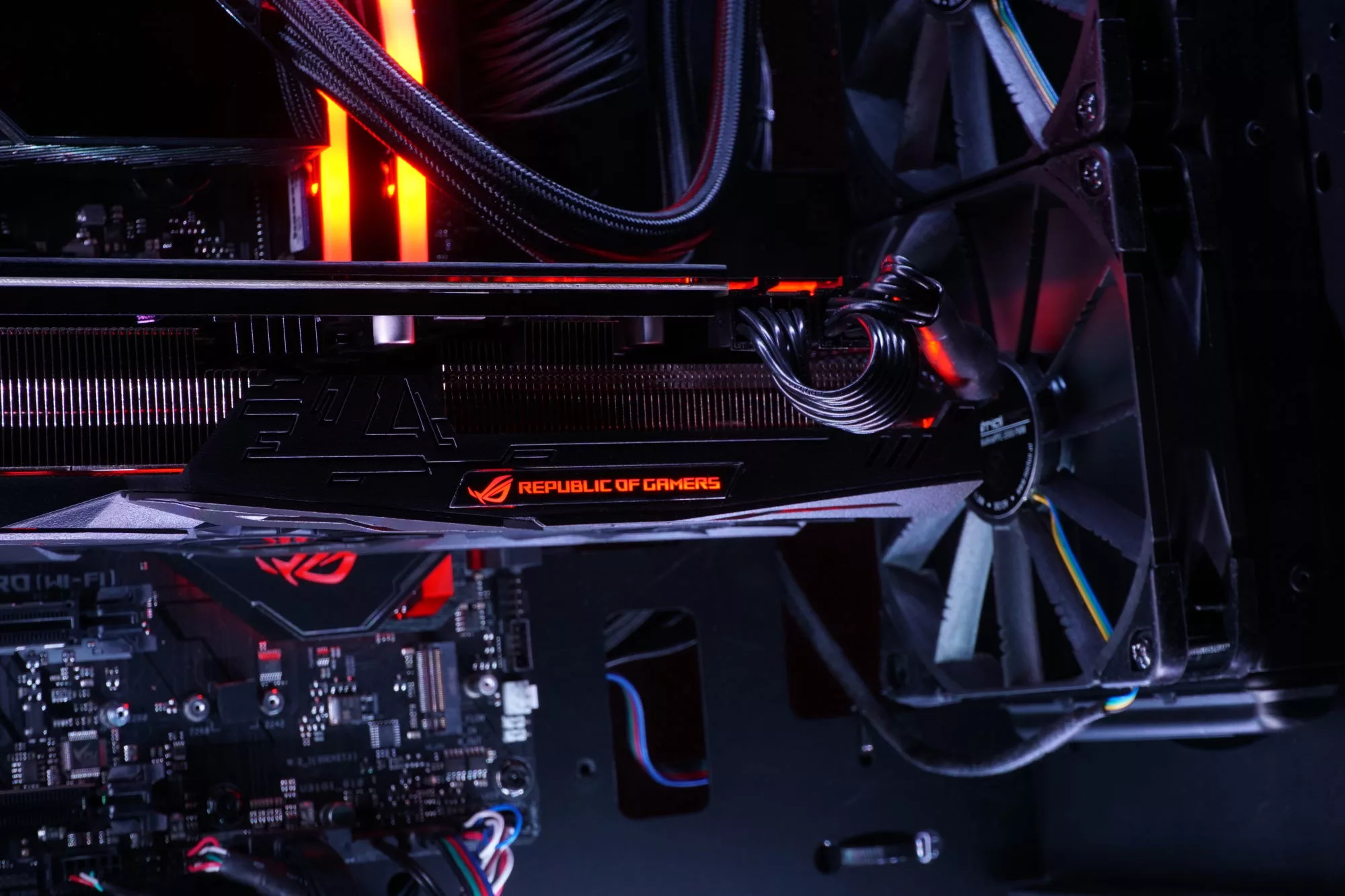 Balance your PC's cooling with FanConnect II and Fan Xpert 4 | ROG -  Republic of Gamers Global