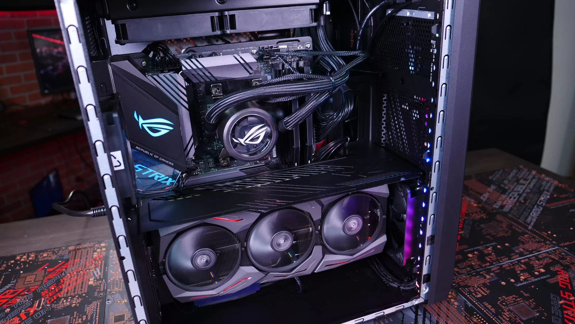 Going hands-on with the ROG Strix GA35's killer combo of Ryzen 9 3950X and  GeForce RTX 2080 Ti power | ROG - Republic of Gamers ประเทศไทย