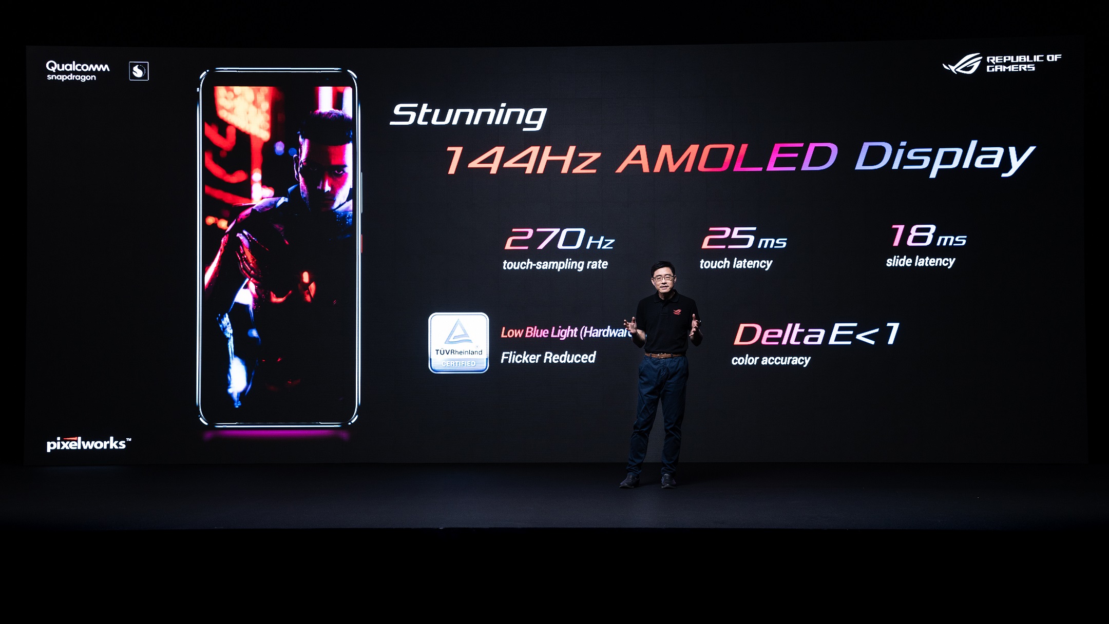 ROG Phone 3具備疾速144Hz更新率、1ms反應時間，除畫面色彩更明亮鮮豔，遊戲中任何酷炫特效和細節刻劃均可近乎真實般躍然眼前。