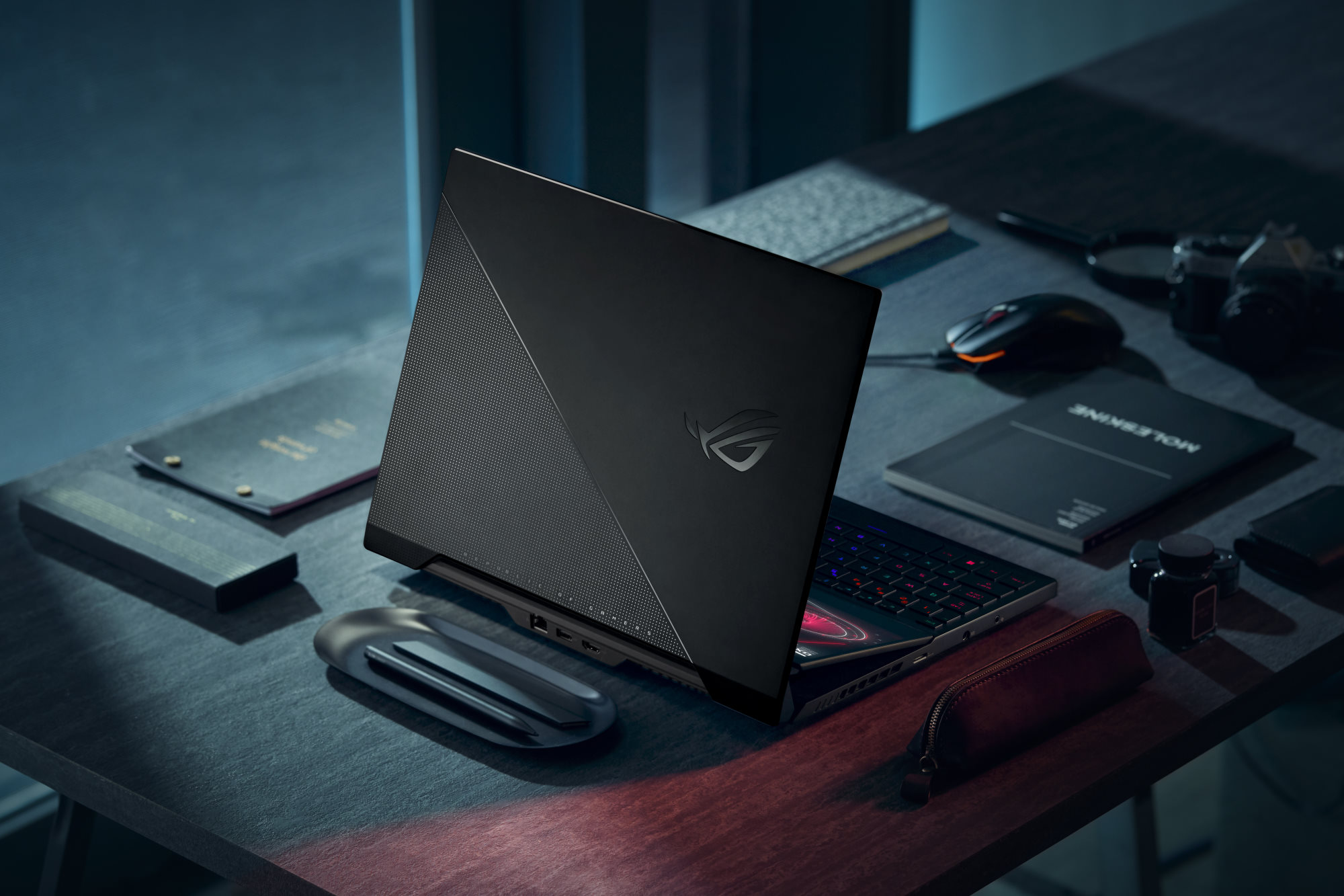 Le nouveau ROG Zephyrus Duo 15 SE est le leader des ordinateurs portables  de gaming à deux écrans de nouvelle génération