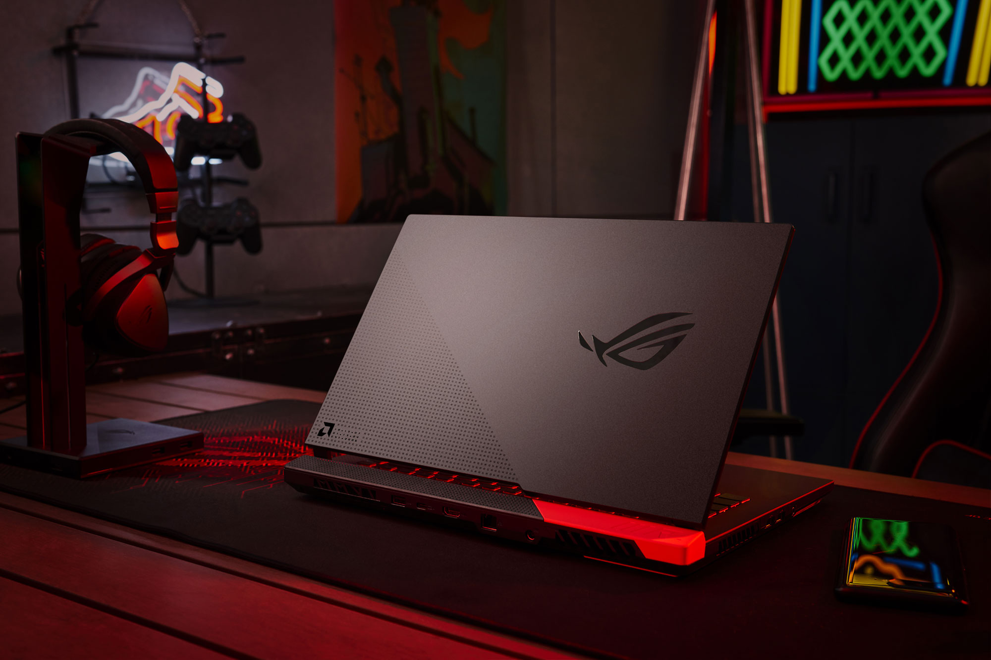 PC GAMER ROG STRIX Powered by Asus - sur