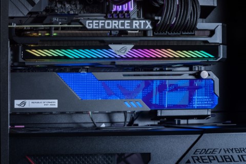ROG Wingwall Grafikkartenhalter von ROG