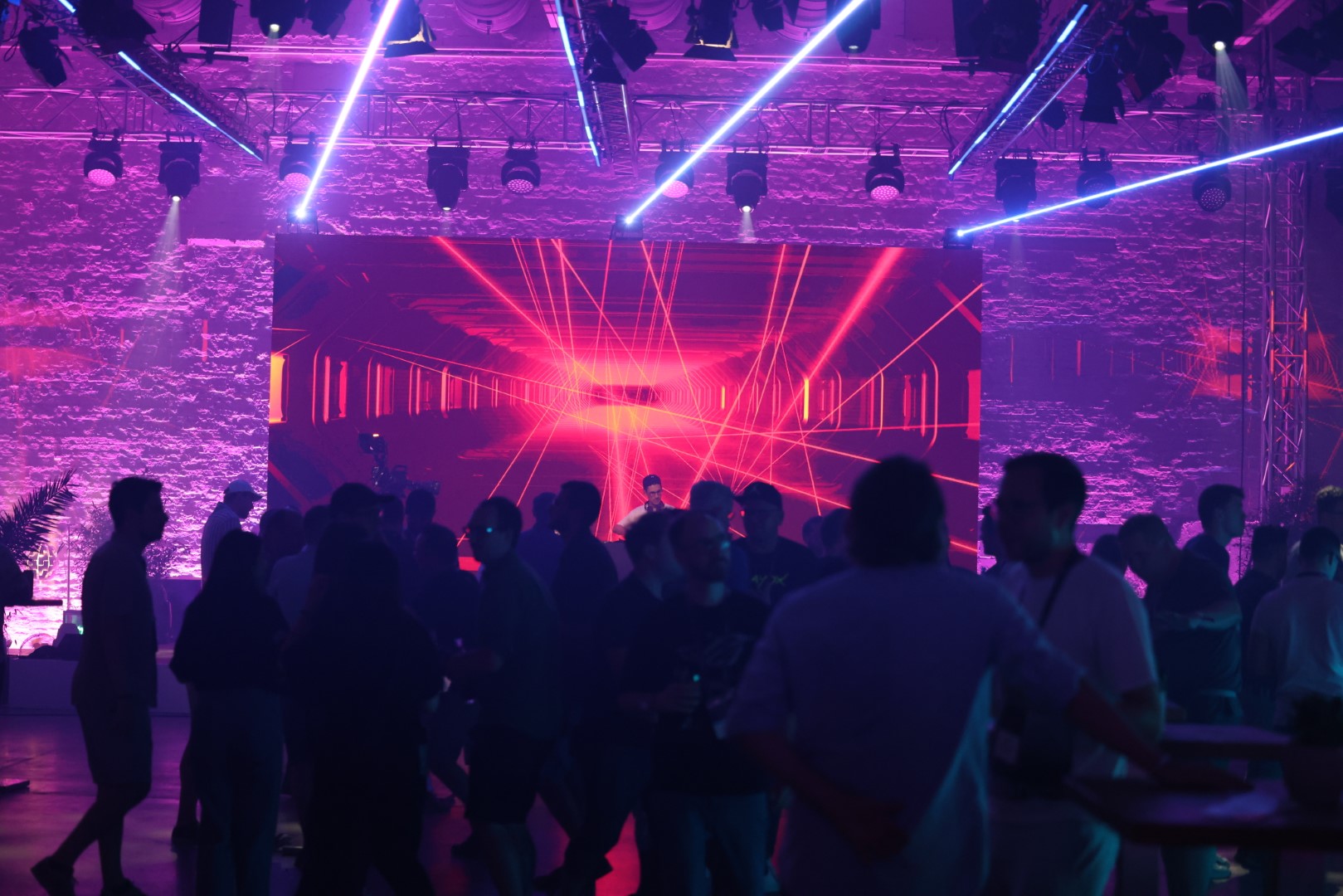 ROG Party mit DJ Soundtec von ROG zur Gamescom 2022 mit Livestream
