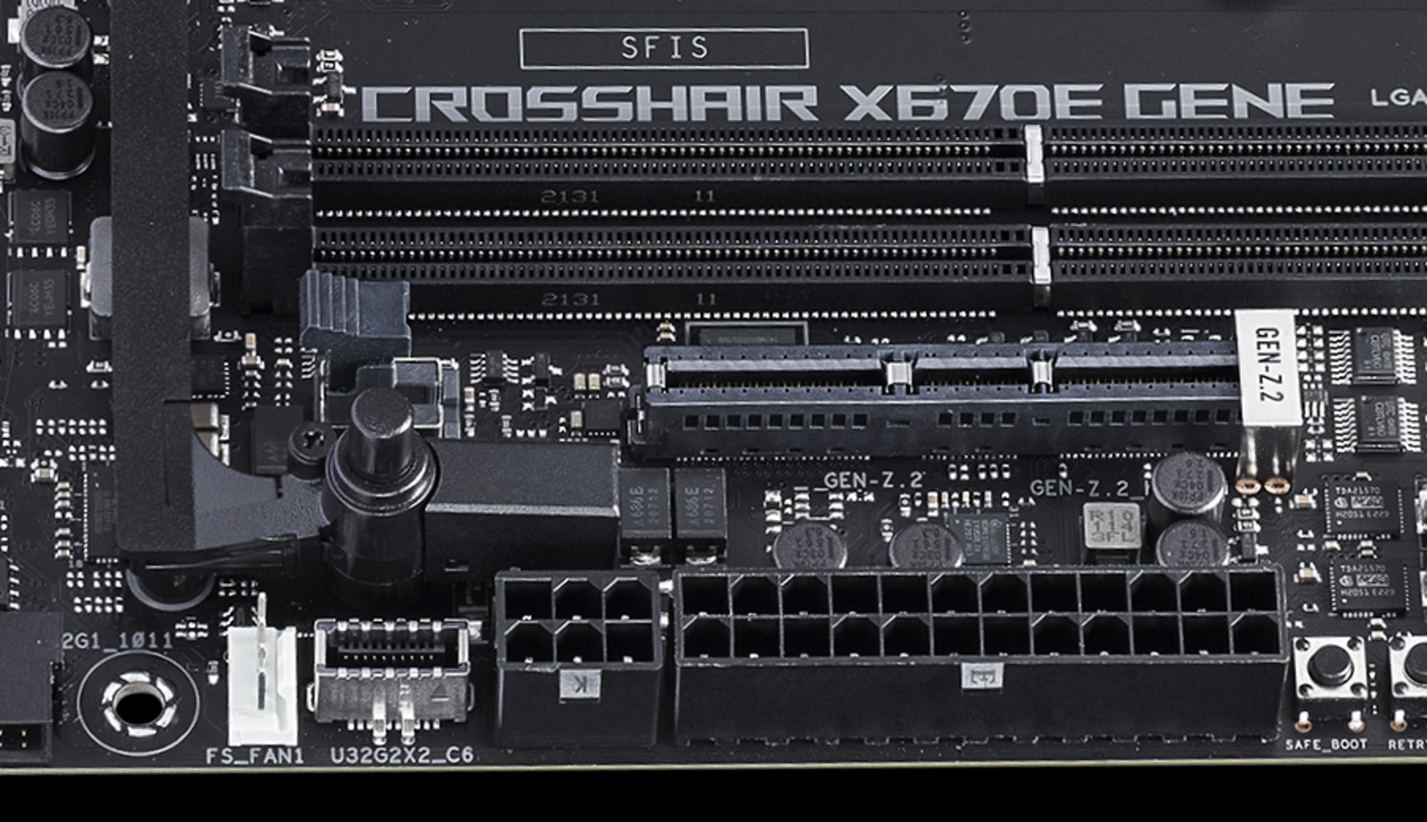 ASUS ROG Crosshair X670E Gene Hands-On and Overview
