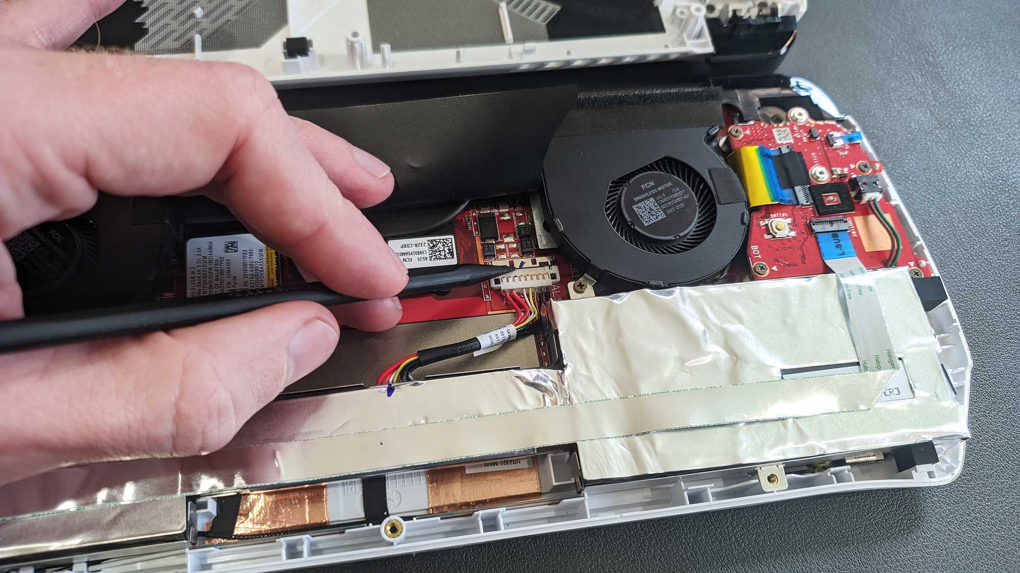 How to upgrade the SSD and reinstall Windows on your ROG Ally