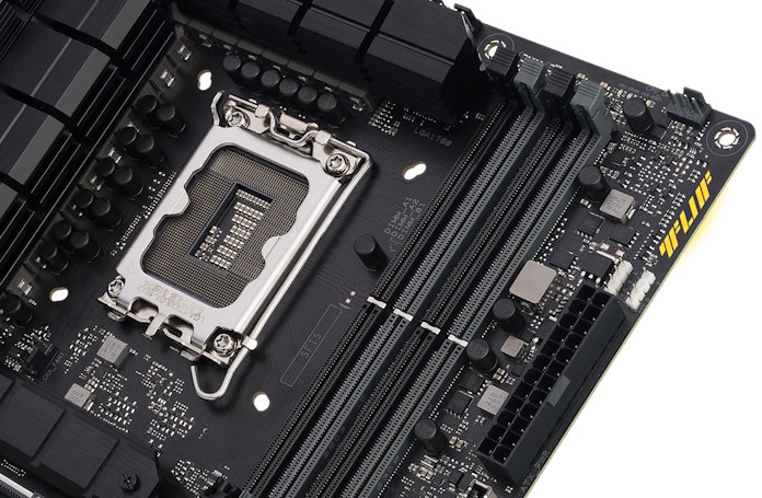 Das TUF Gaming Z790-Pro WiFi Mainboard in der Frontansicht