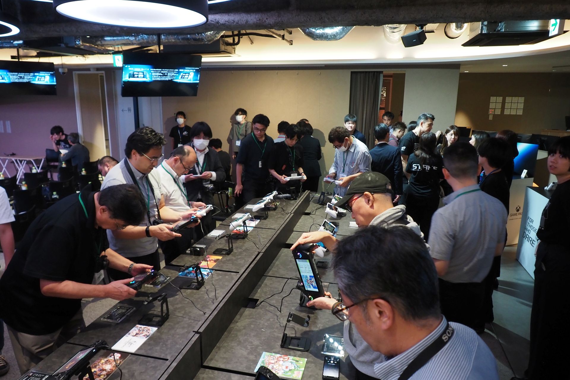 ROG Xbox Allyシリーズ タッチアンドトライコーナーの様子