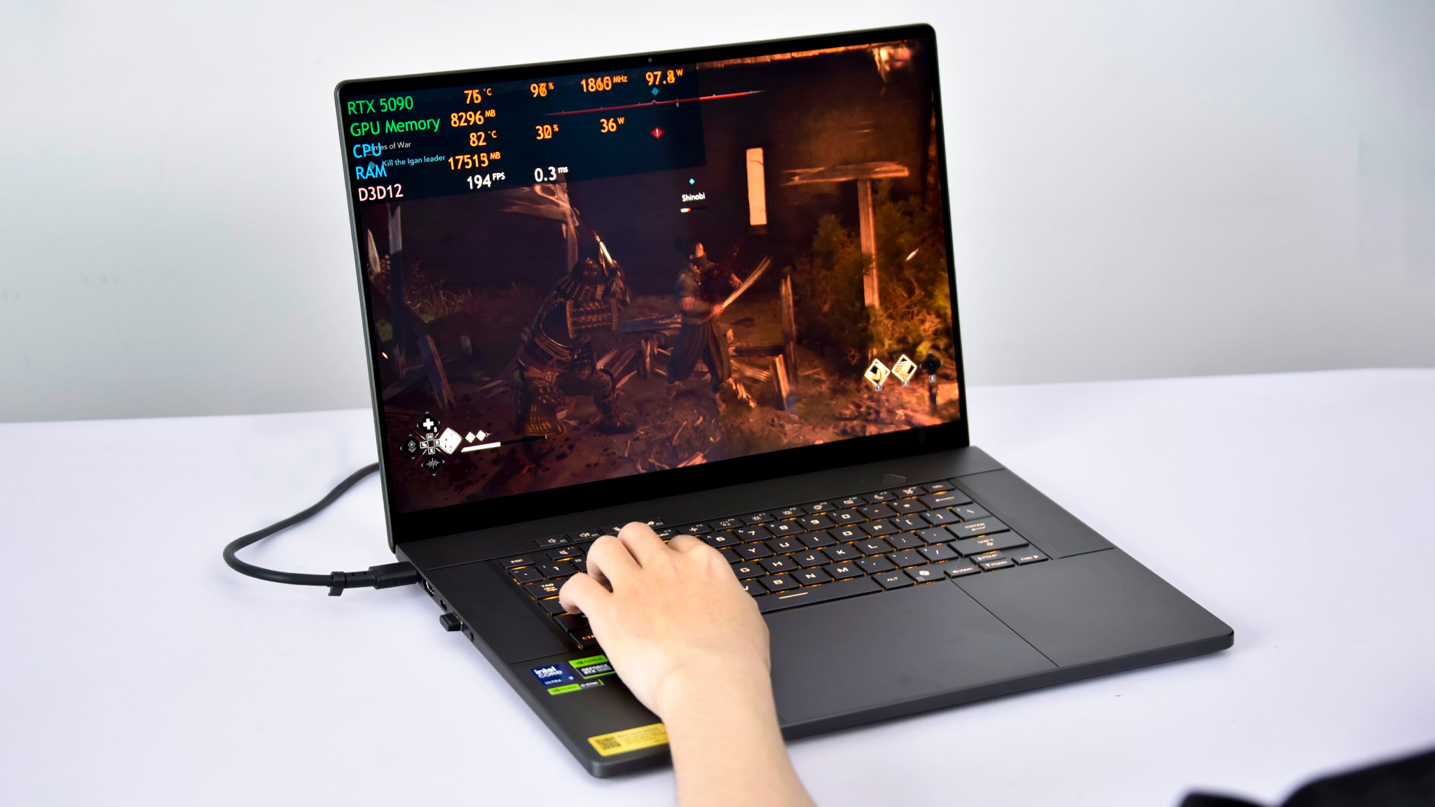 ROG Zephyrus G16 2025 (2) (1)