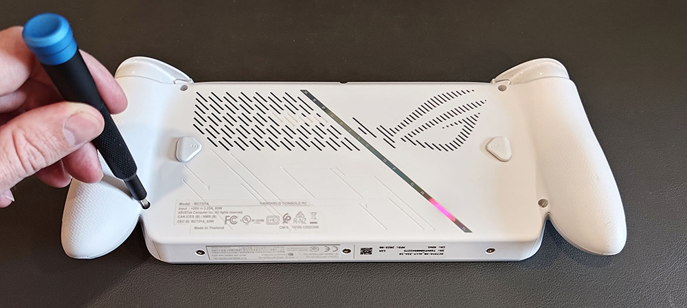 how-to-upgrade-the-ssd-and-reinstall-windows-on-your-rog-ally_2-News