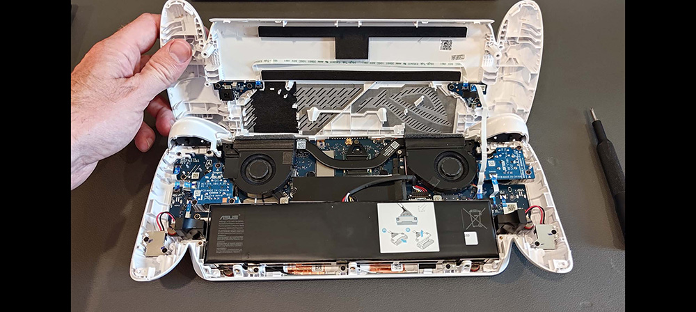 how-to-upgrade-the-ssd-and-reinstall-windows-on-your-rog-ally_4-News